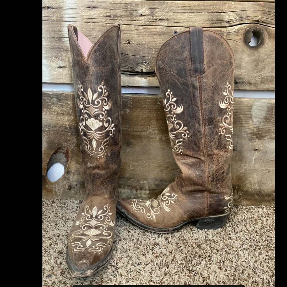 Tall pointed toe boots worn once
